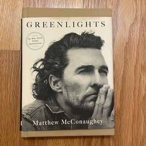 Green-lights book by Matthew Mcconaughey